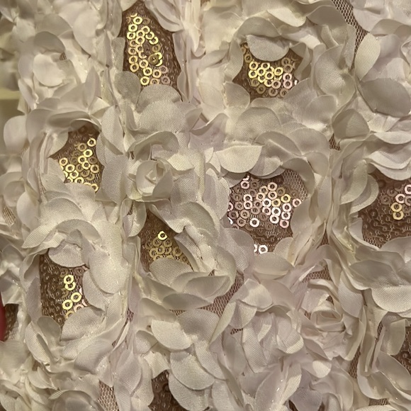 Triple layered white and cream flower girl/special occasion. Sz 8. Gold sequins - Picture 5 of 9